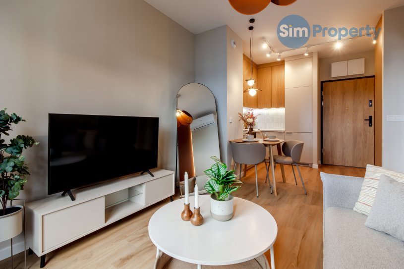 Brand new | 1-bedroom apartment | city center | availabe now.